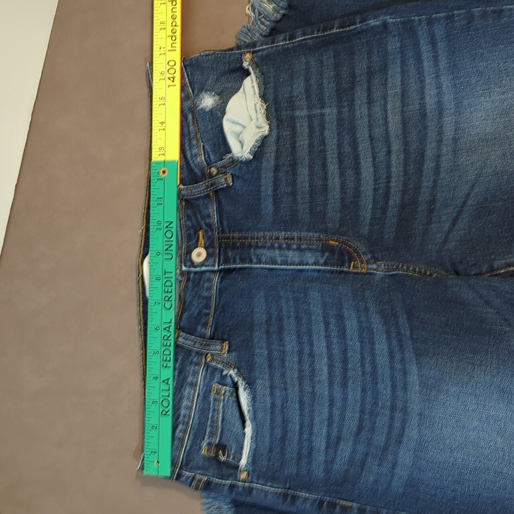 KanCan Estilo Jeans Women Size 15 / 31 Blue Distressed - Picture 8 of 14